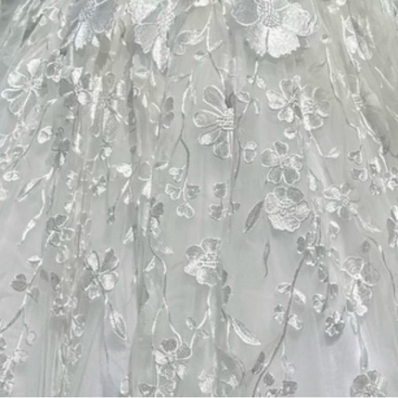 Communion dress size 7/8 - Picture 2 of 6